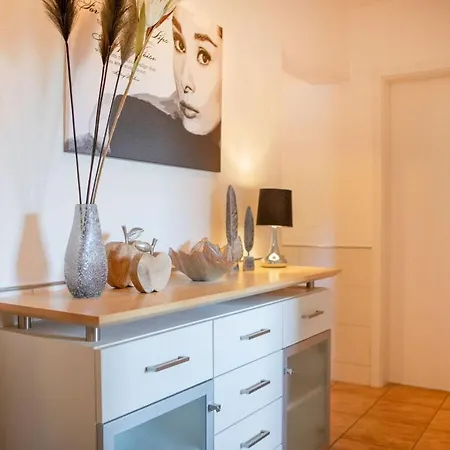 Maarchalet Modern Retreat 度假居 *